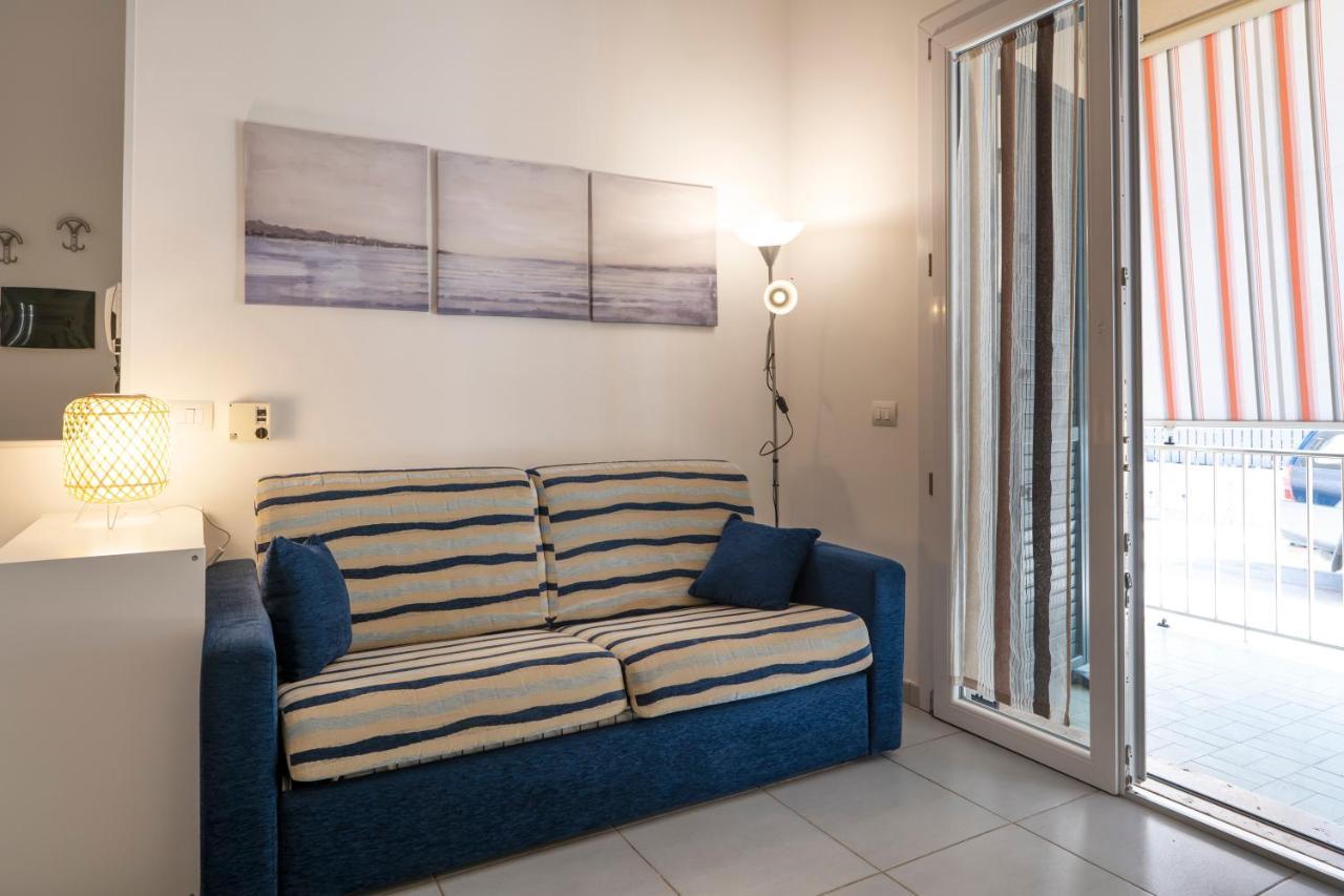 Appartamenti Amelia E Corrado Marina di Ragusa Bagian luar foto