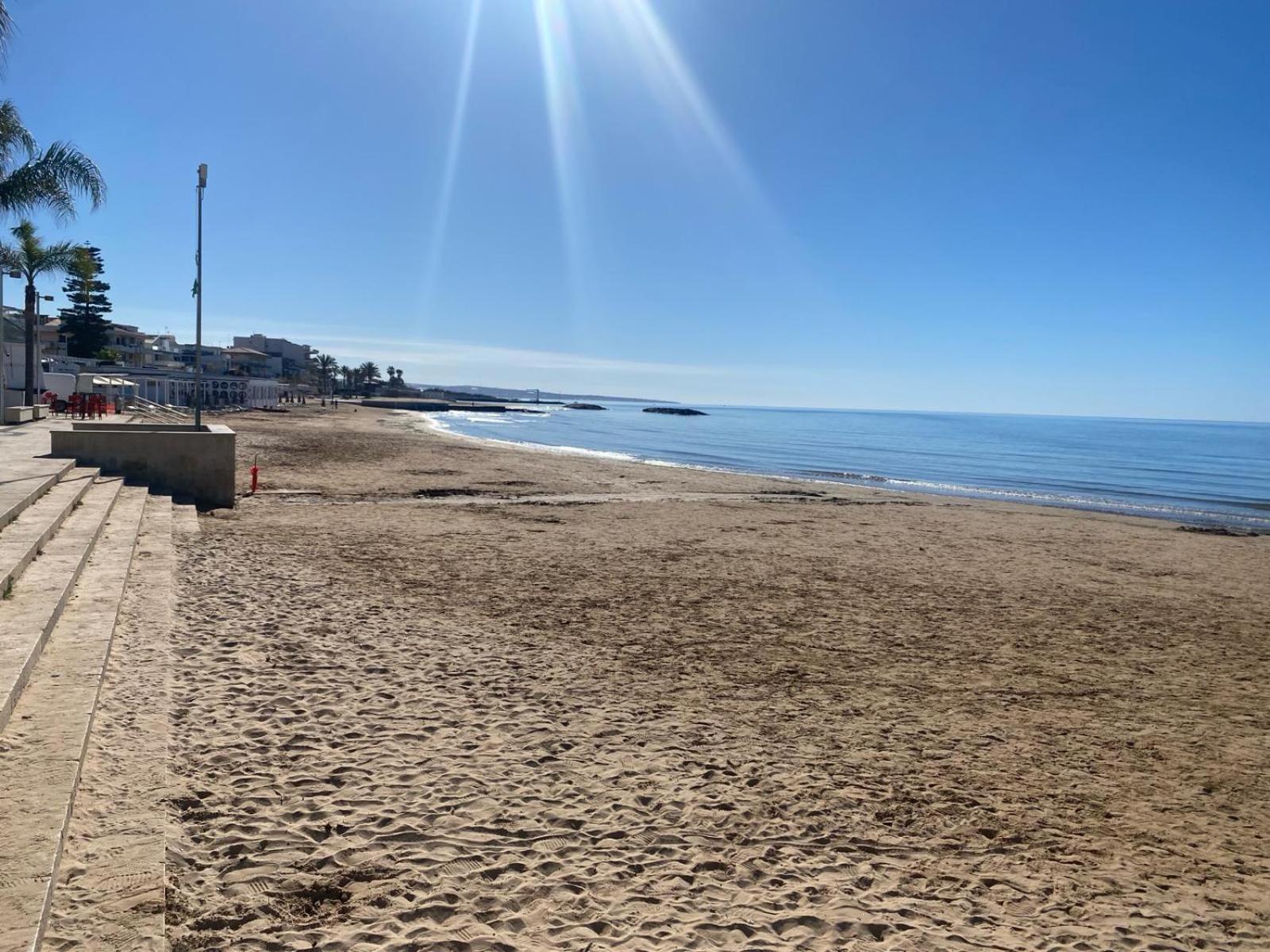 Appartamenti Amelia E Corrado Marina di Ragusa Bagian luar foto